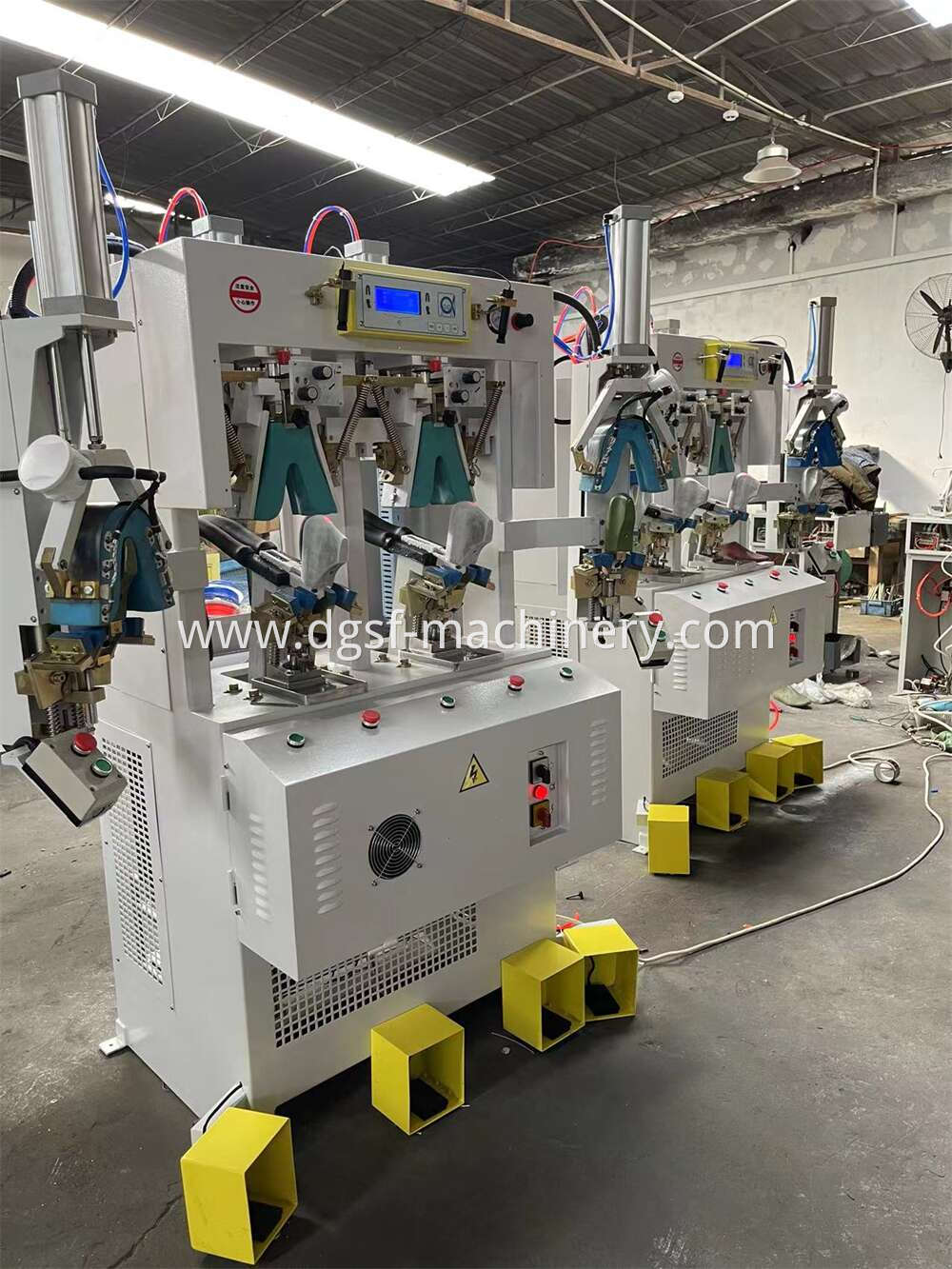 Counter Moulding Machine